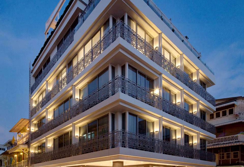 Riva Arun Bangkok — photo from its Trip.com listing